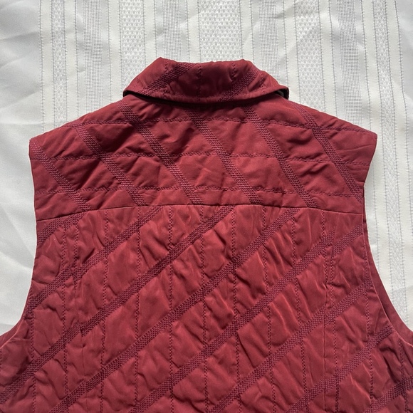 Vintage Faconnable Red Quilted Insulated Vest Womens M Layering Button Collared - Picture 11 of 12